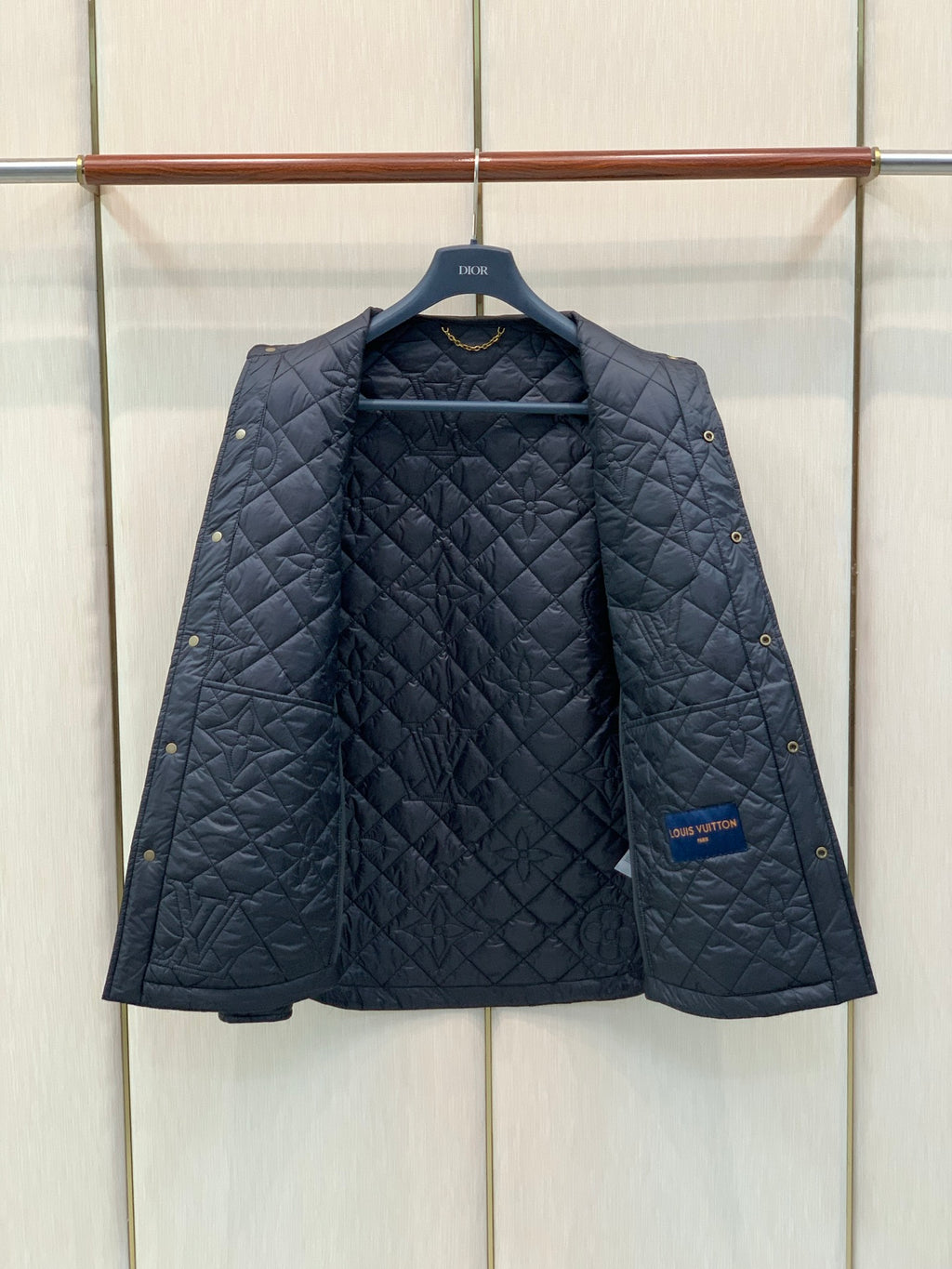 Louis Vuitton Men's Winter 2026 Casual Collared Padded Jacket